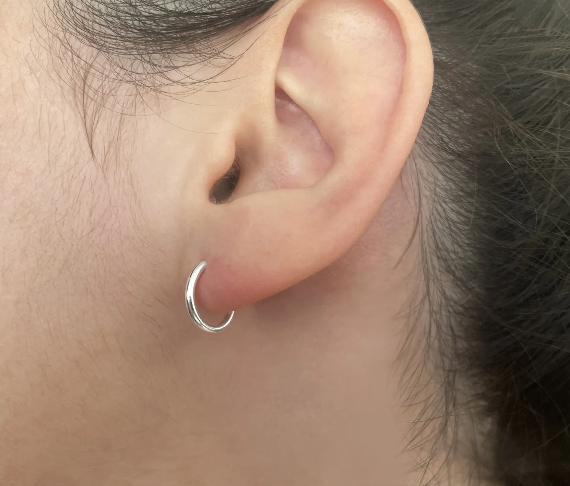 Σκουλαρίκια, unisex, ασημένια, κρίκοι, 1 χιλιοστό πάχος & 8 χιλιοστά η διάμετρος, στρόγγυλοι, μικροσκοπικοί, για όλες τις ηλικίες & όλες τις ώρες, silverline, 0130339107